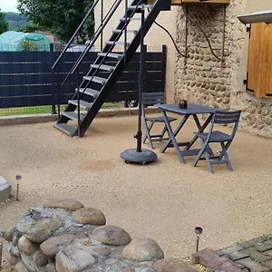 https://lhirondelle.hotels-rhonealpes.com